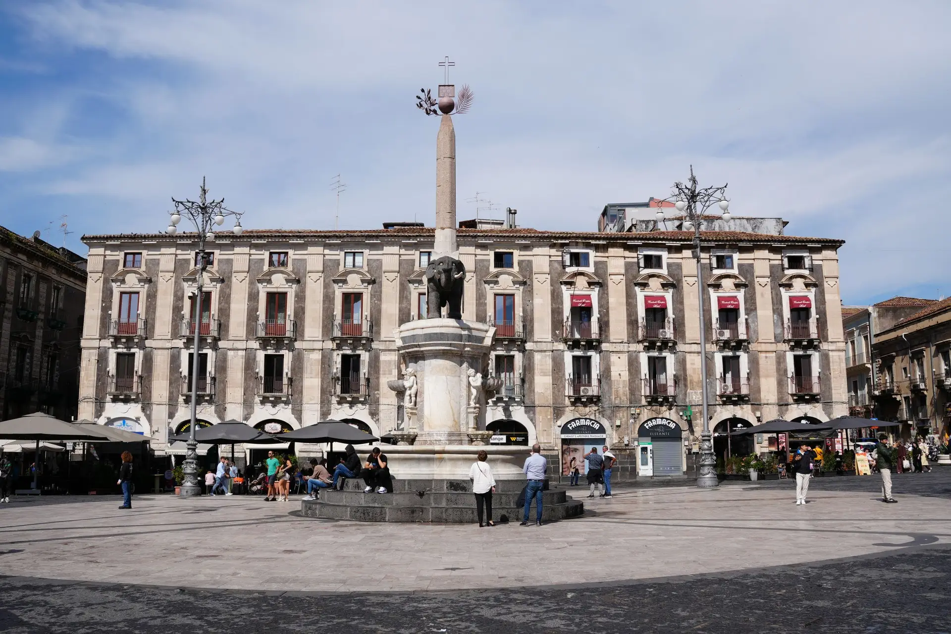Fontana dell'Elefante op Piazza del Duomo in Catania